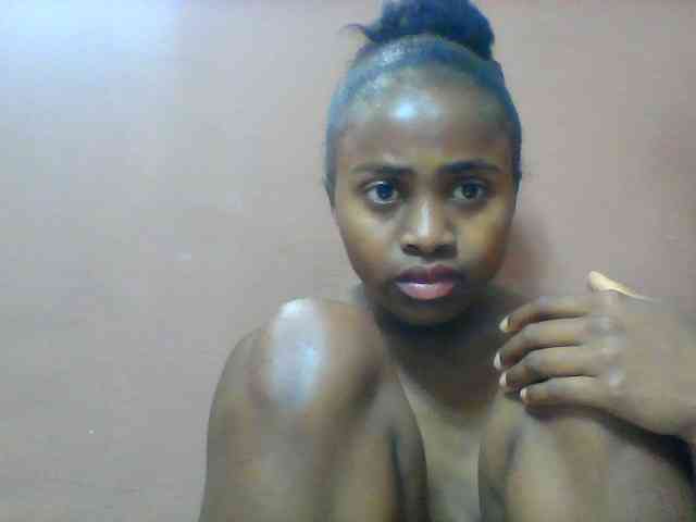 Clarah1 webcam