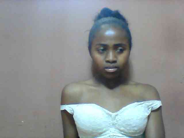 Clarah1 webcam
