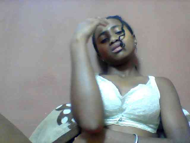 Clarah1 webcam