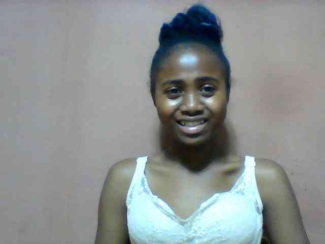 Clarah1 webcam