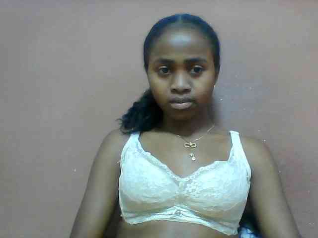 Clarah1 webcam