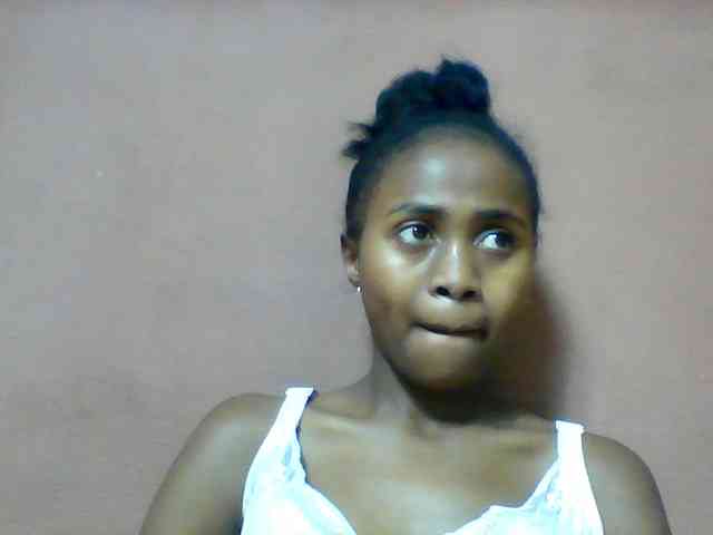Clarah1 webcam