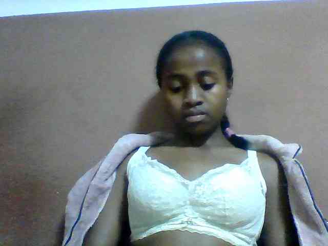 Clarah1 webcam