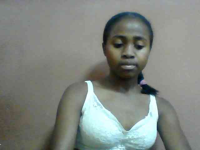 Clarah1 webcam
