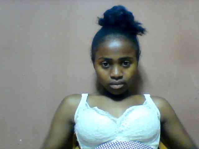 Clarah1 webcam