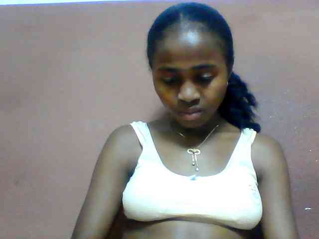 Clarah1 webcam