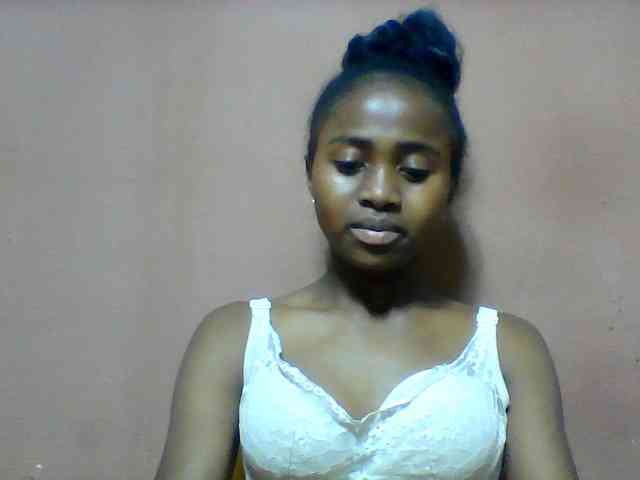Clarah1 webcam
