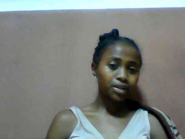 Clarah1 webcam