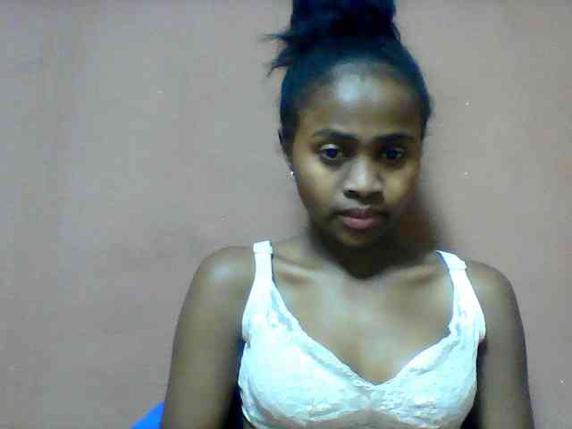 Clarah1 webcam