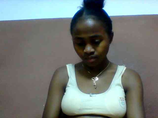Clarah1 webcam