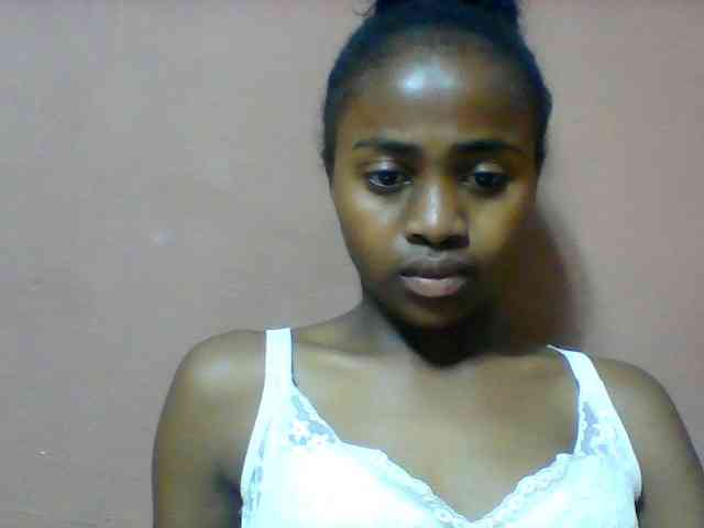 Clarah1 webcam