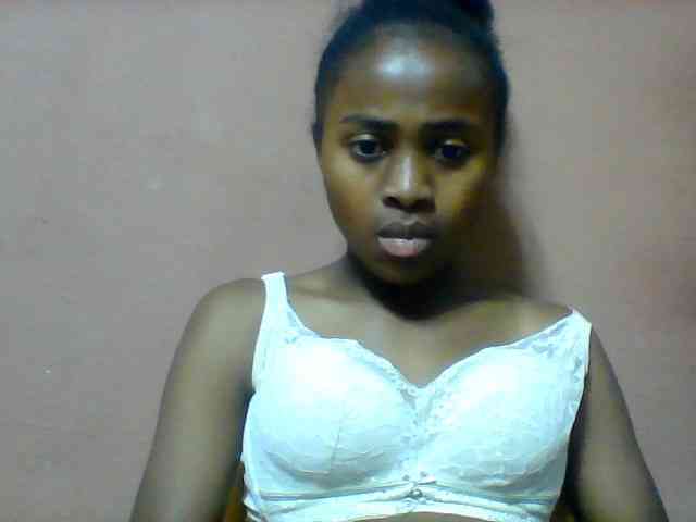 Clarah1 webcam
