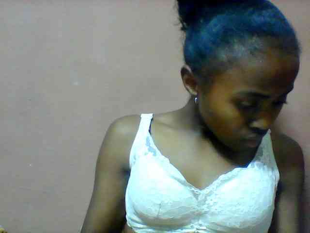 Clarah1 webcam