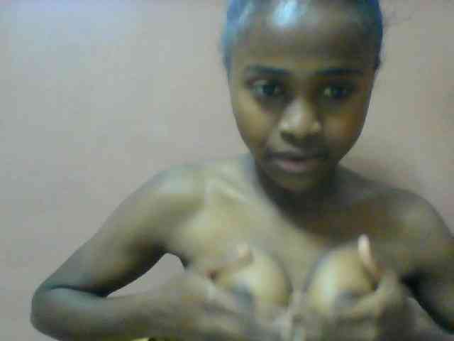 Clarah1 webcam