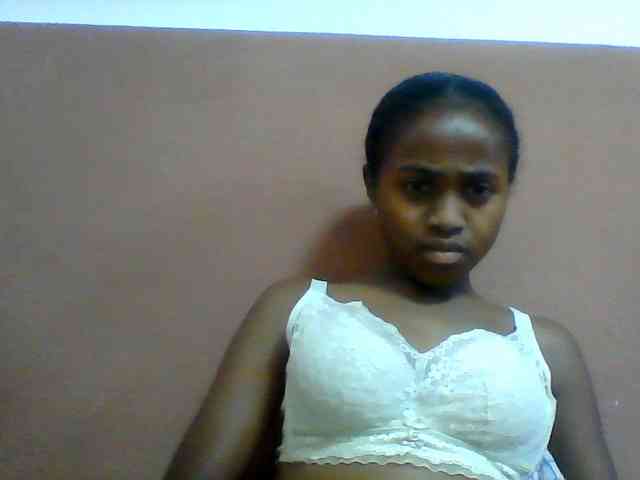 Clarah1 webcam