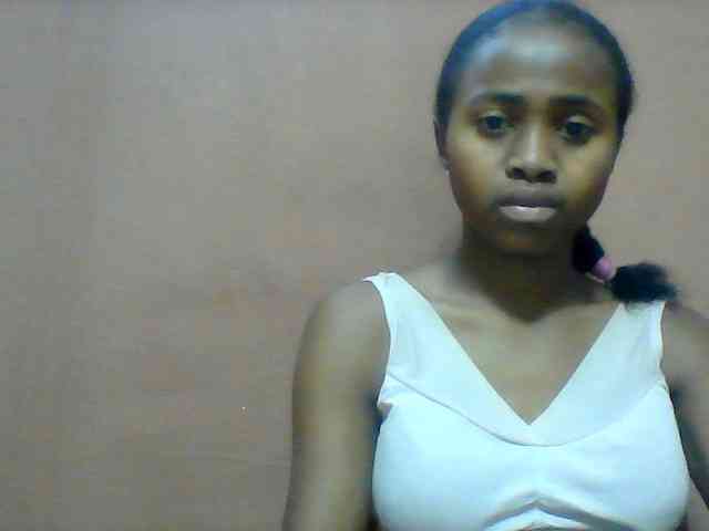 Clarah1 webcam