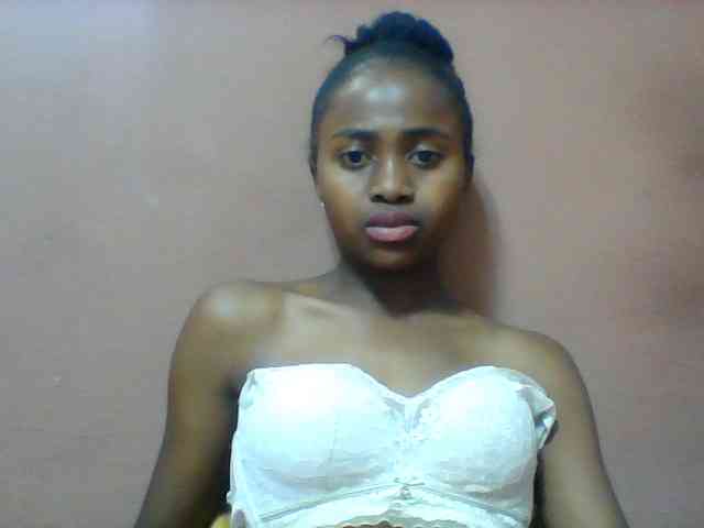 Clarah1 webcam