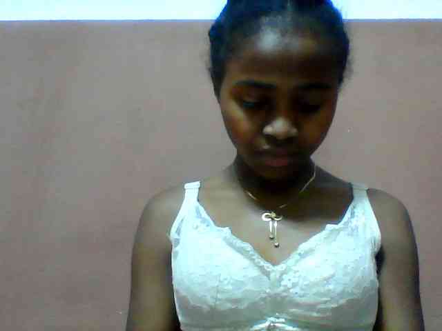Clarah1 webcam