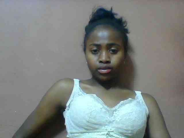 Clarah1 webcam