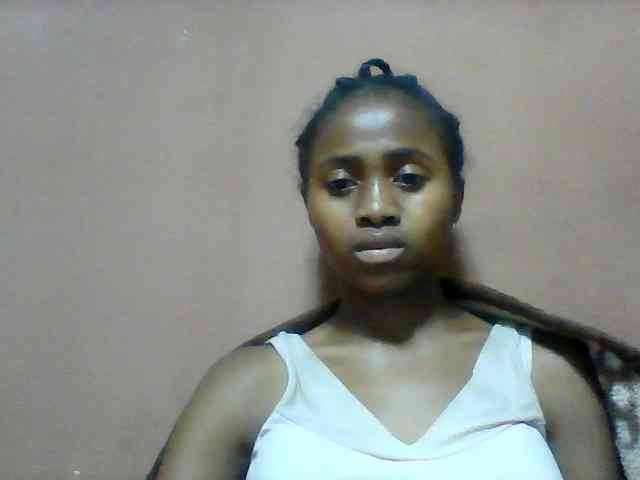Clarah1 webcam