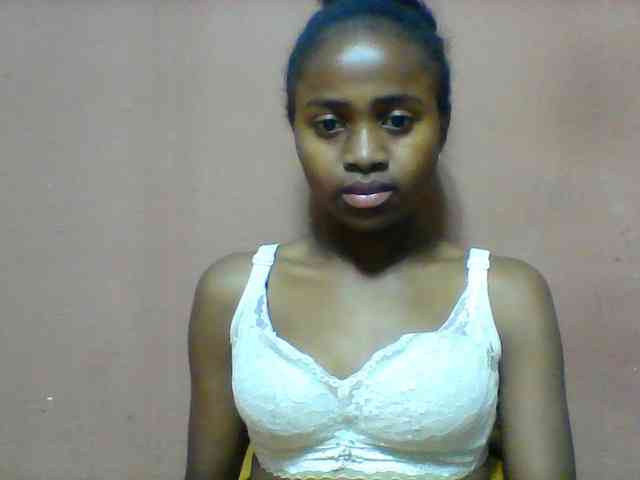 Clarah1 webcam