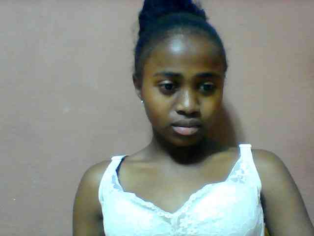 Clarah1 webcam
