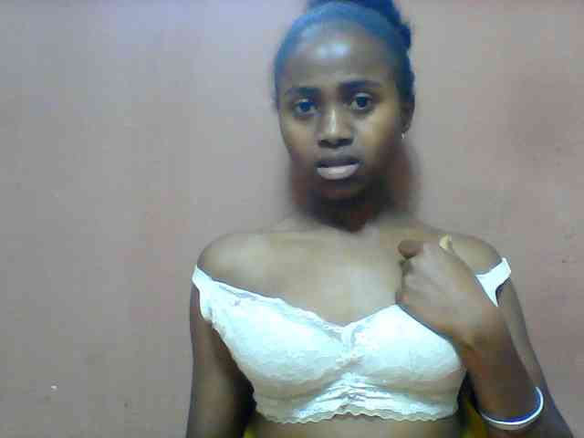Clarah1 webcam