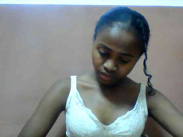 Clarah1 webcam