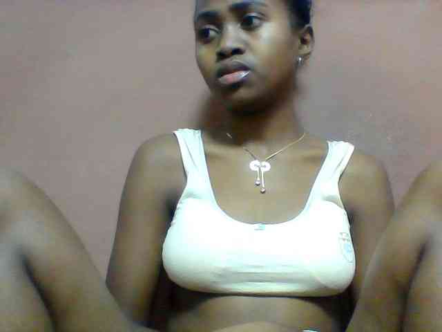 Clarah1 webcam