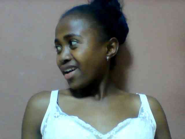 Clarah1 webcam
