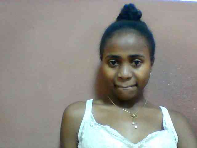 Clarah1 webcam