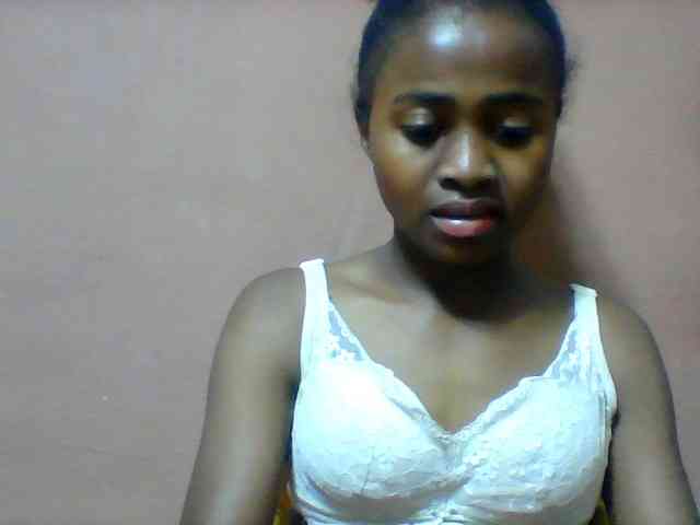 Clarah1 webcam