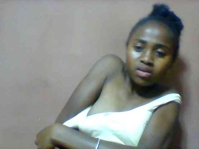 Clarah1 webcam