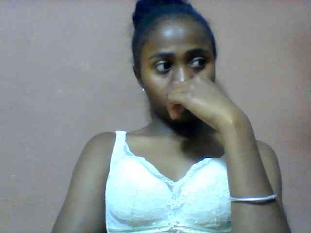 Clarah1 webcam