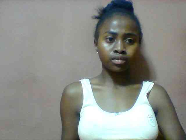 Clarah1 webcam