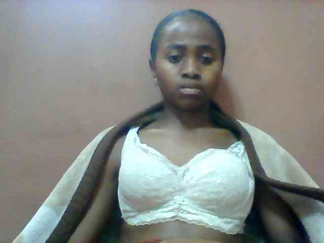 Clarah1 webcam
