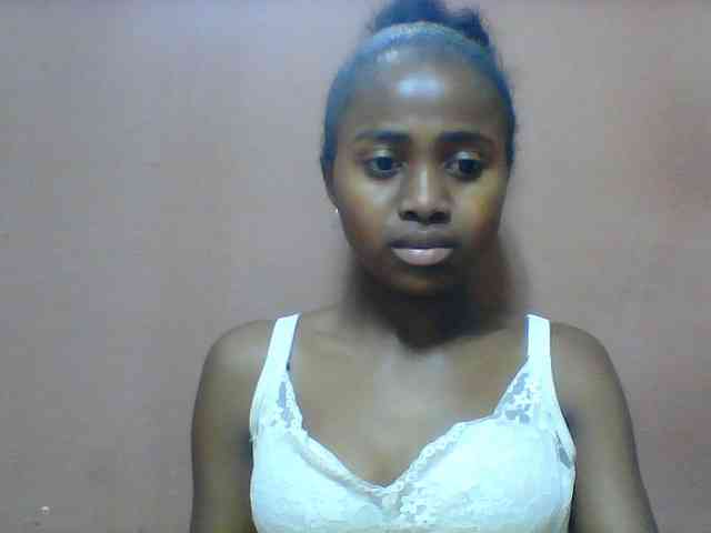 Clarah1 webcam