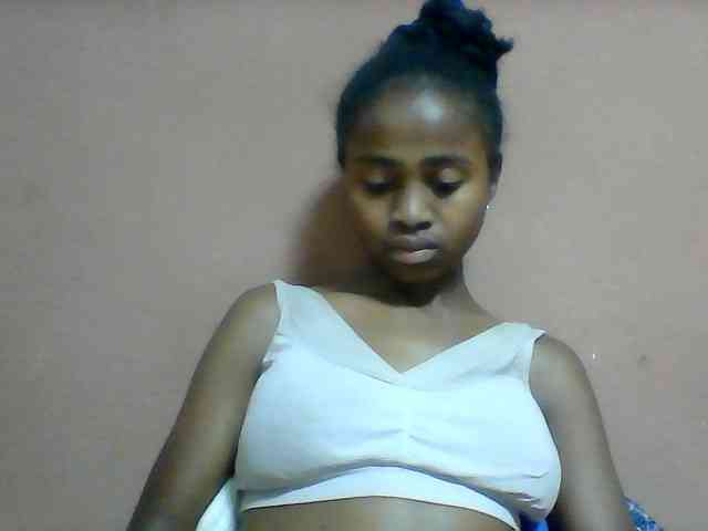 Clarah1 webcam