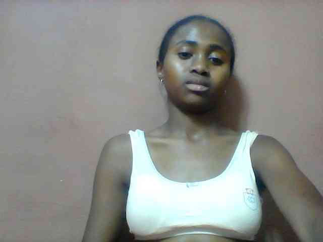 Clarah1 webcam