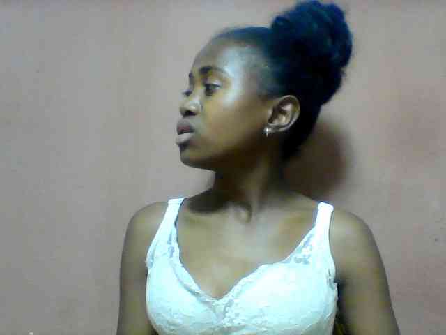 Clarah1 webcam