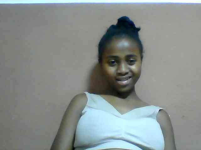 Clarah1 webcam