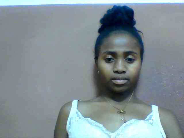 Clarah1 webcam