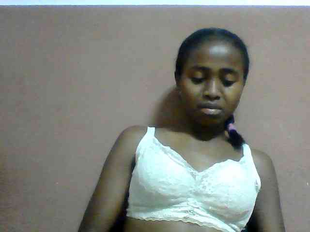 Clarah1 webcam