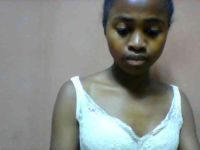 Clarah1 webcam