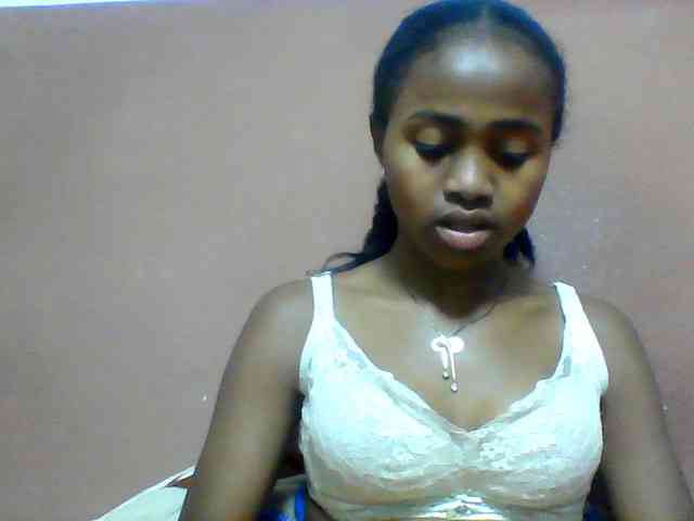 Clarah1 webcam