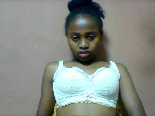 Clarah1 webcam