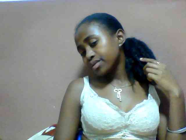 Clarah1 webcam
