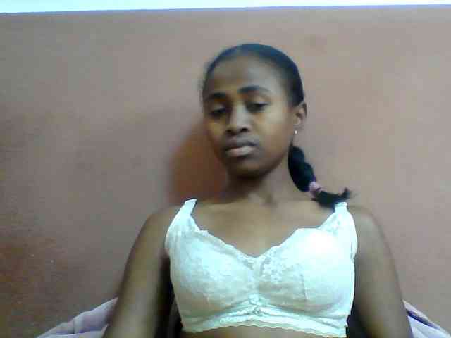 Clarah1 webcam