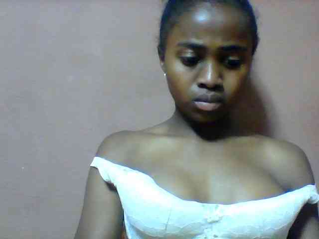 Clarah1 webcam