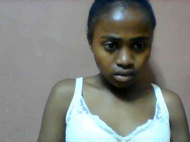 Clarah1 webcam